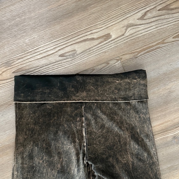 Fringed Brown Leggings - Picture 5 of 11